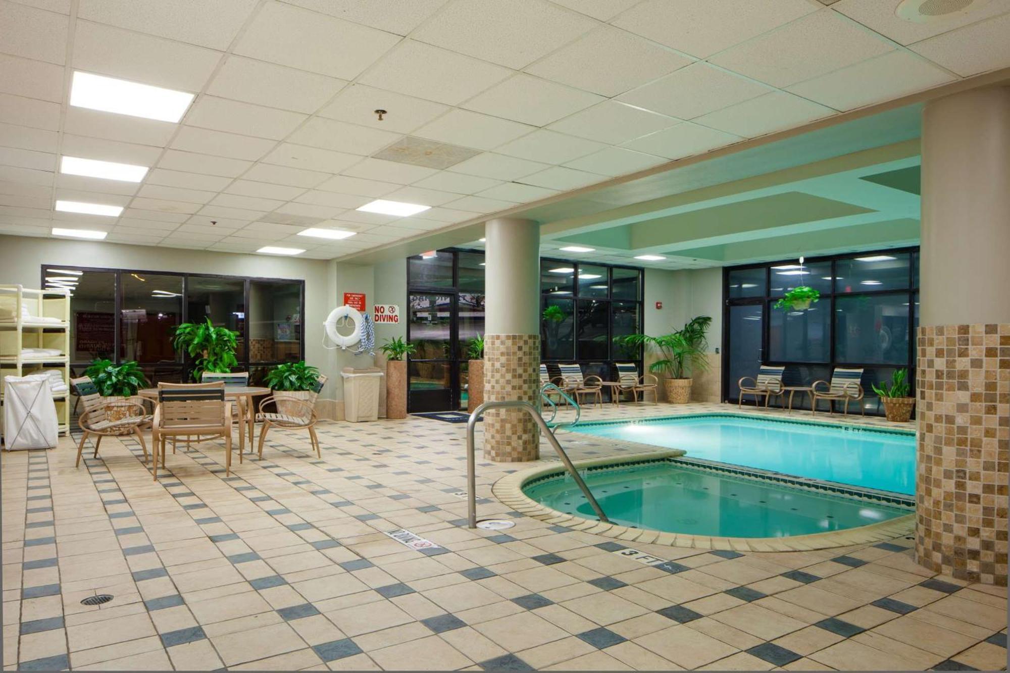 Embassy Suites San Antonio Airport Eksteriør billede